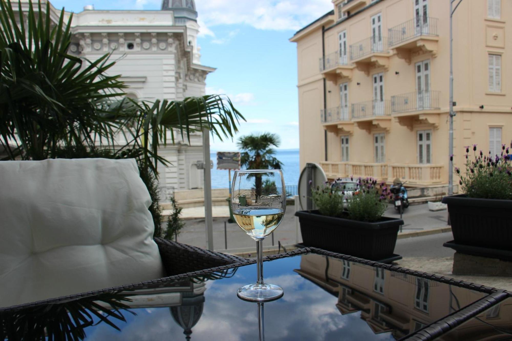 Superior Seaview Apartment Opatija Eksteriør billede